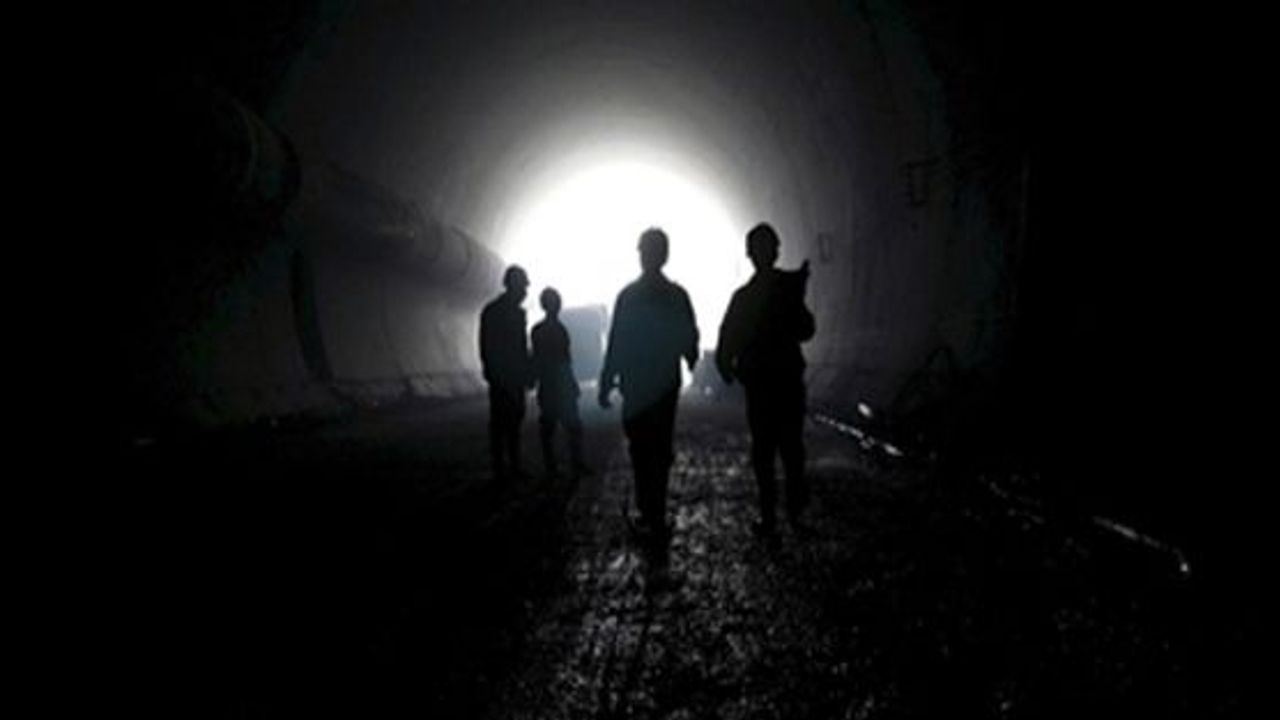 Maden ocağında göçük: 34 işçi mahsur