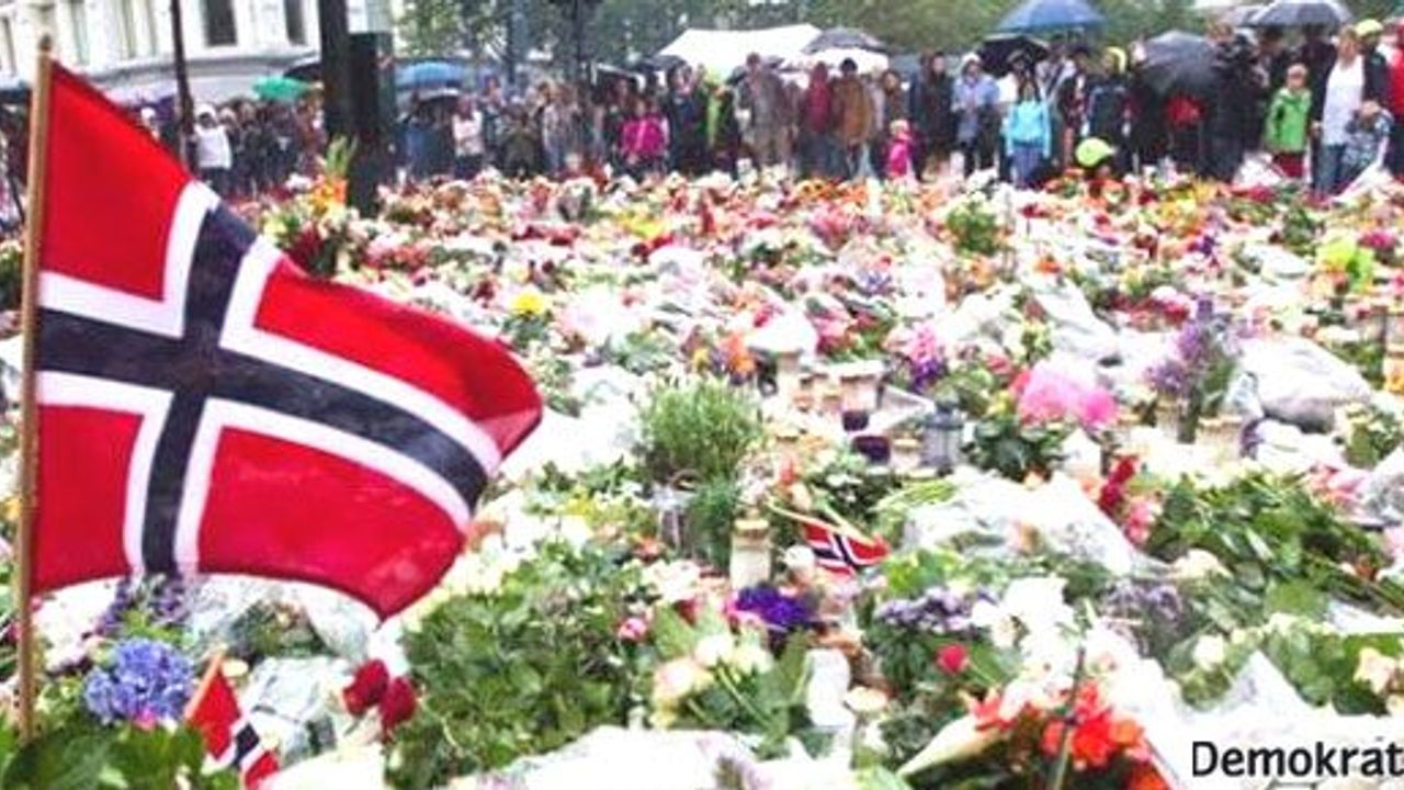 Norveç'te Breivik katliamının kurbanları anıldı