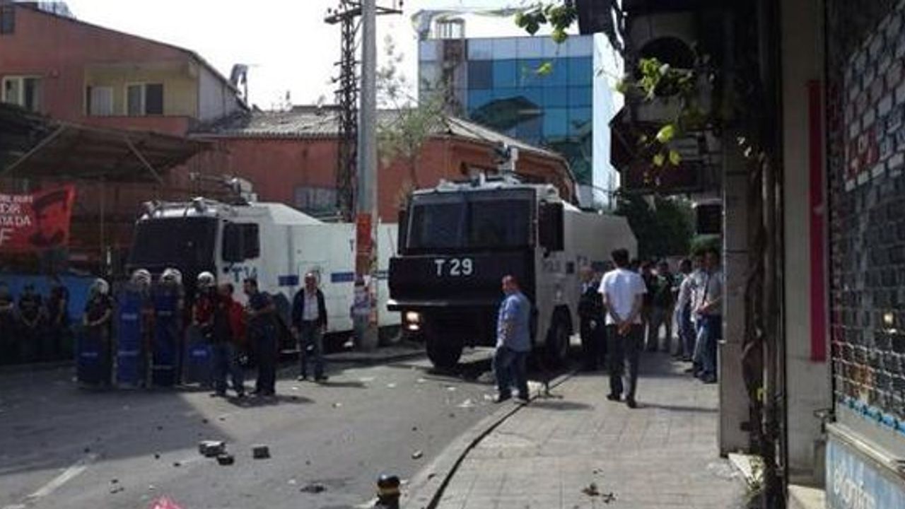 Okmeydanı'nda polisin ateş açtığı anlar kameralara yansıdı