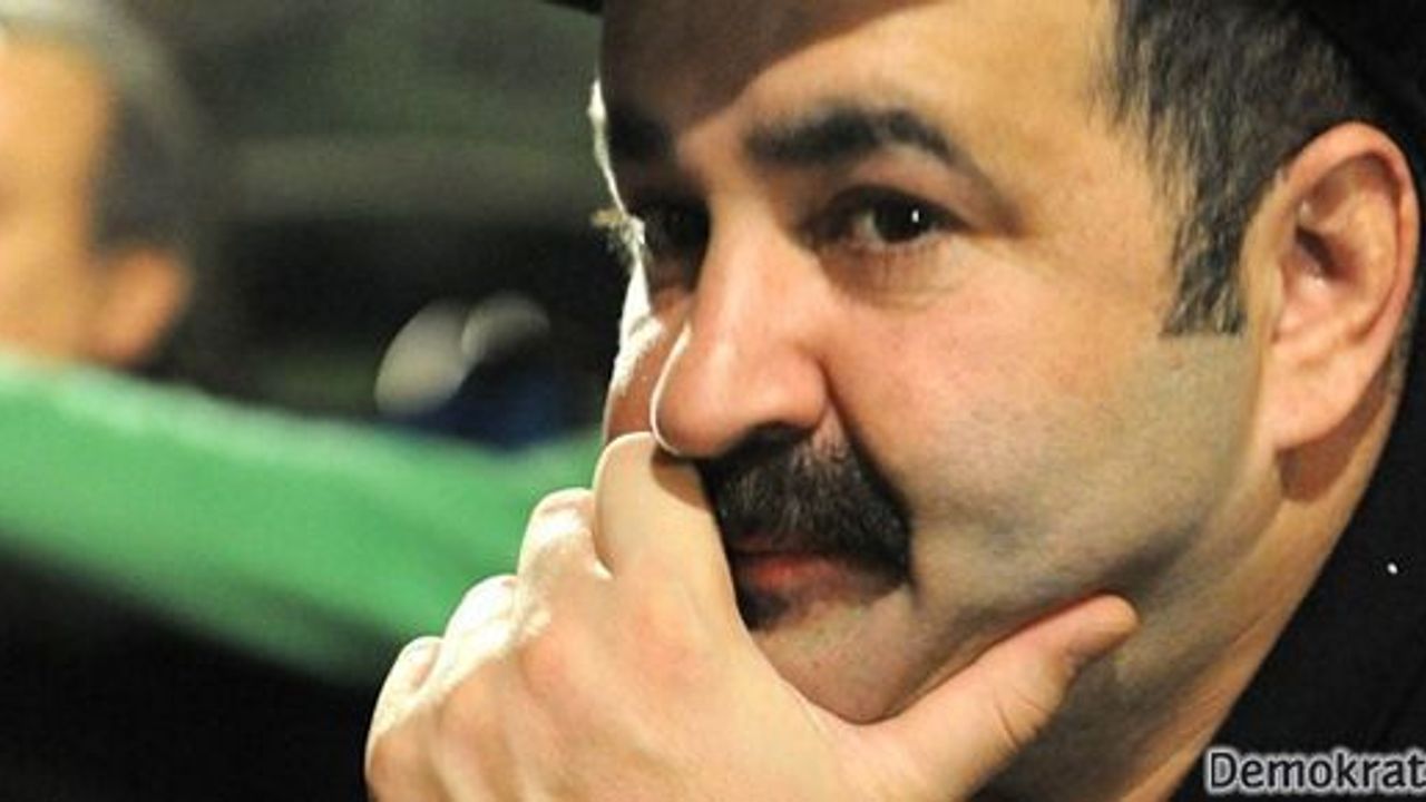 Şafak Sezer'e 13 ay hapis cezası