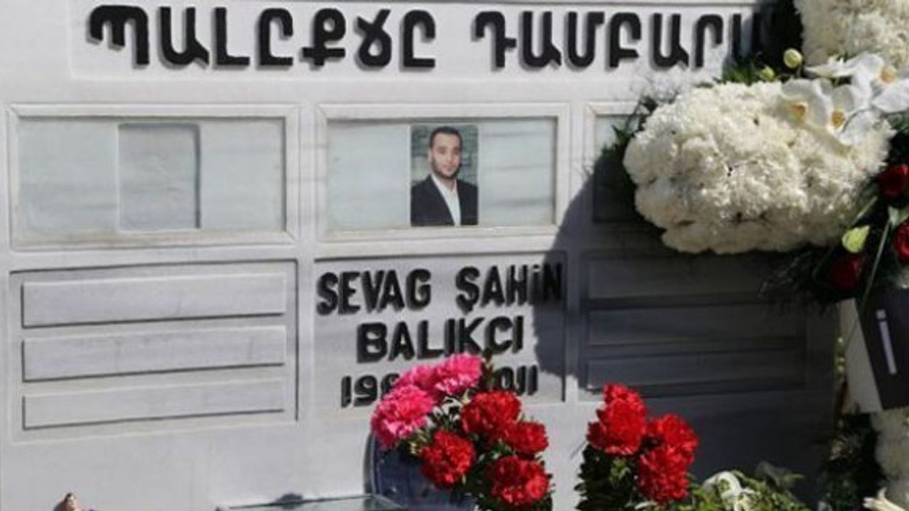 Zorunlu askerlik yaparken öldürülen Sevag Balıkçı mezarı başında anıldı