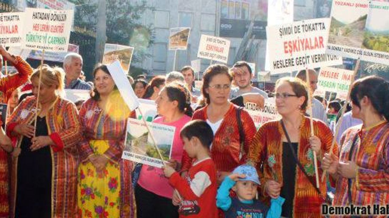 Tokatlılar Taksim'de yürüyüş düzenledi