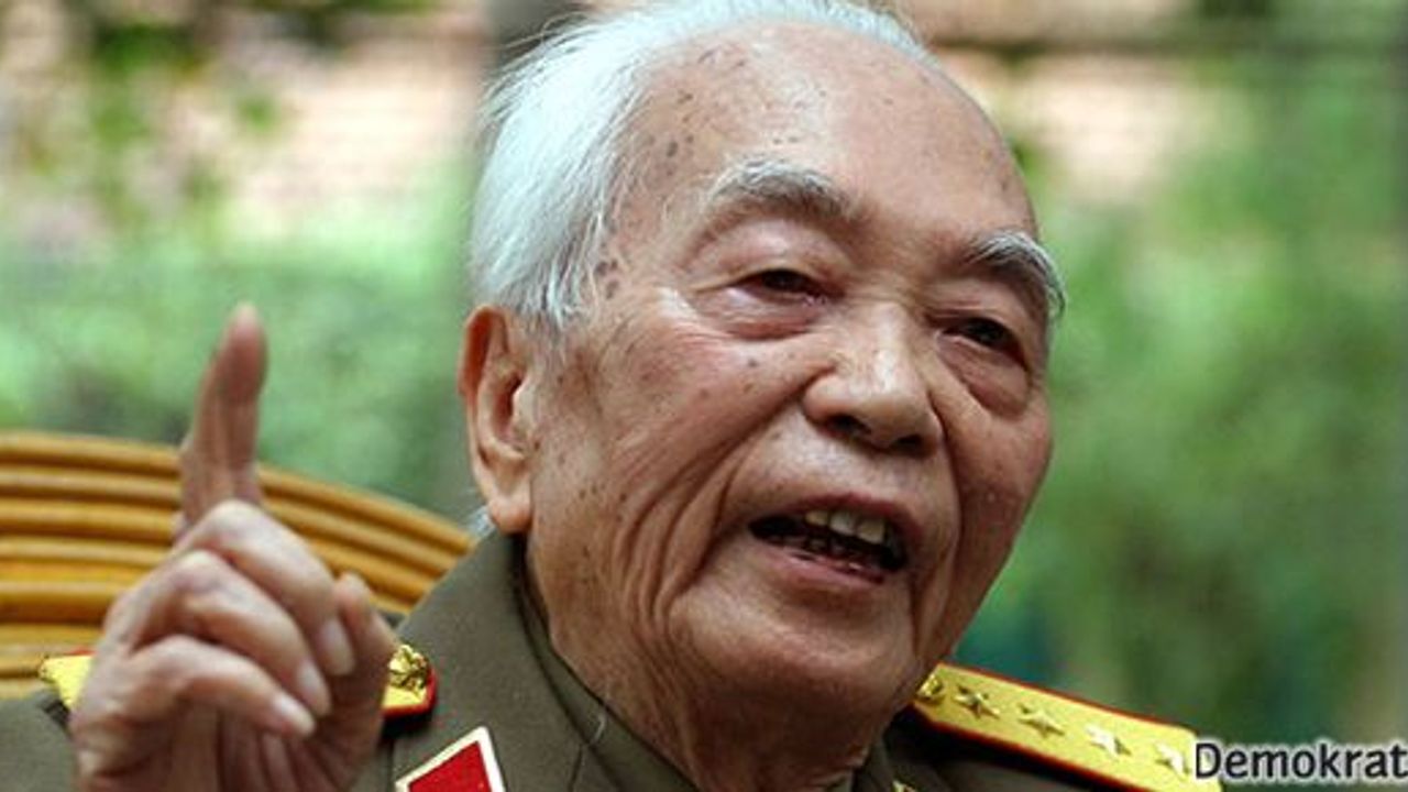 Vietnam efsanevi komutanını yitirdi