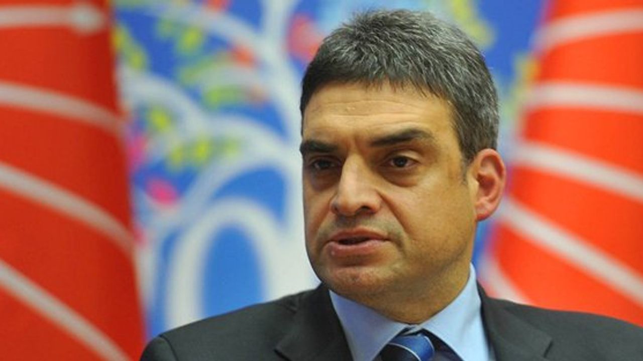 CHP'de Umut Oran Genel Başkanlığa aday olduğunu açıkladı