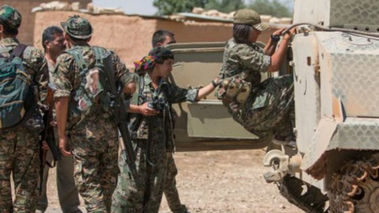 YPG komutanı: IŞİD üyeleri Türkiye'ye kaçıyor!