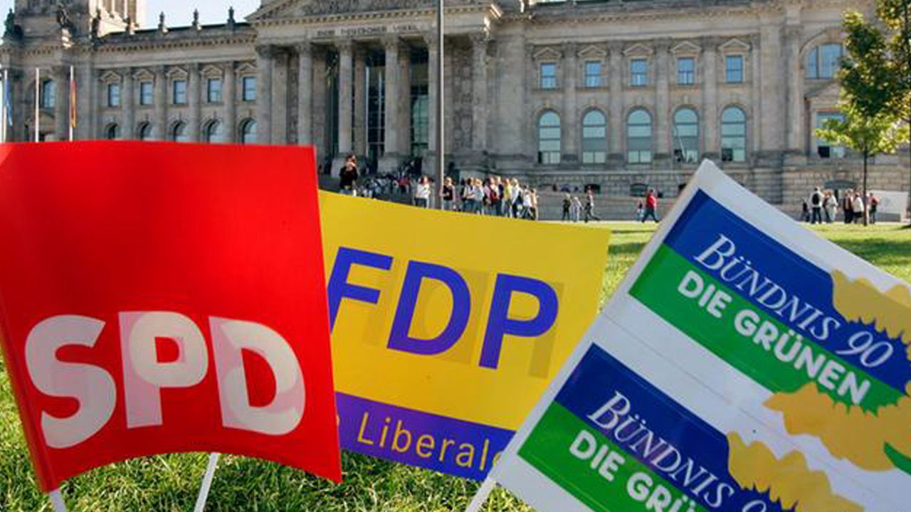 Almanya parlamentosunda göçmenlerin temsili arttı: En yüksek oran Sol Parti'de