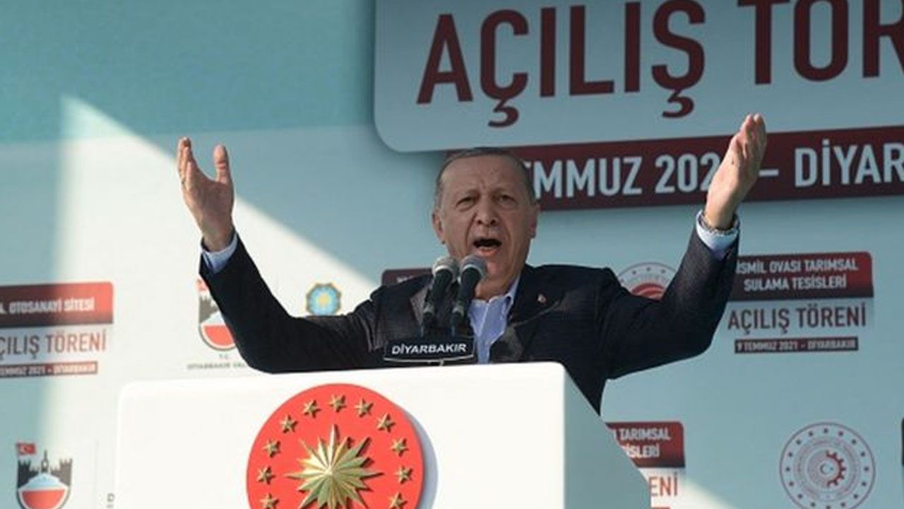 Erdoğan: Varsın birileri ülkenin gençlerini siyasi ikballeri uğruna kutuplaştırsın