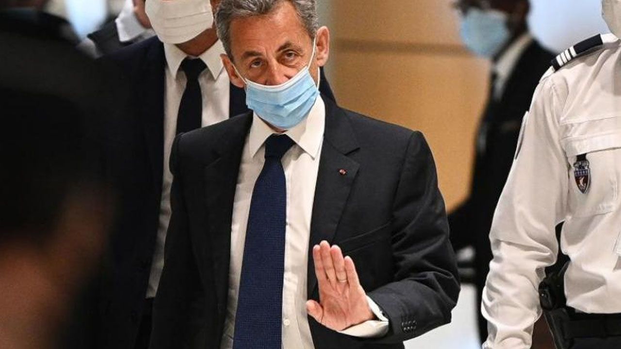 Fransa'nın eski cumhurbaşkanı Nicolas Sarkozy'ye hapis cezası