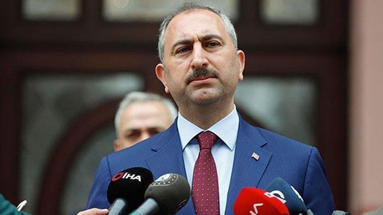Kulis: Adalet Bakanı Abdülhamit Gül'ün görevden alınacağı iddia edildi
