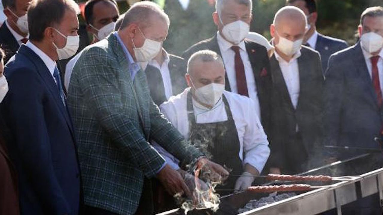 Erdoğan Adana Lezzet Festivali'nde: 'Bölücü kebapçılarla kebap keyfi'