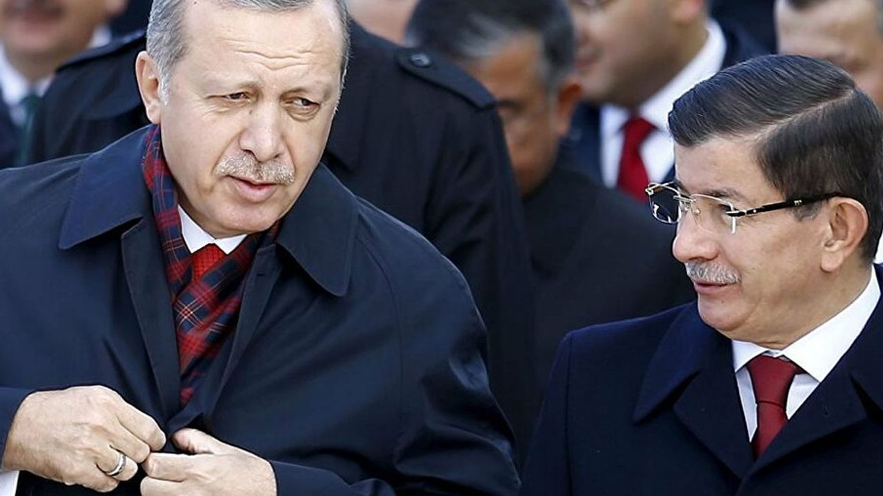 İktidardan Ahmet Davutoğlu’na sürpriz davet