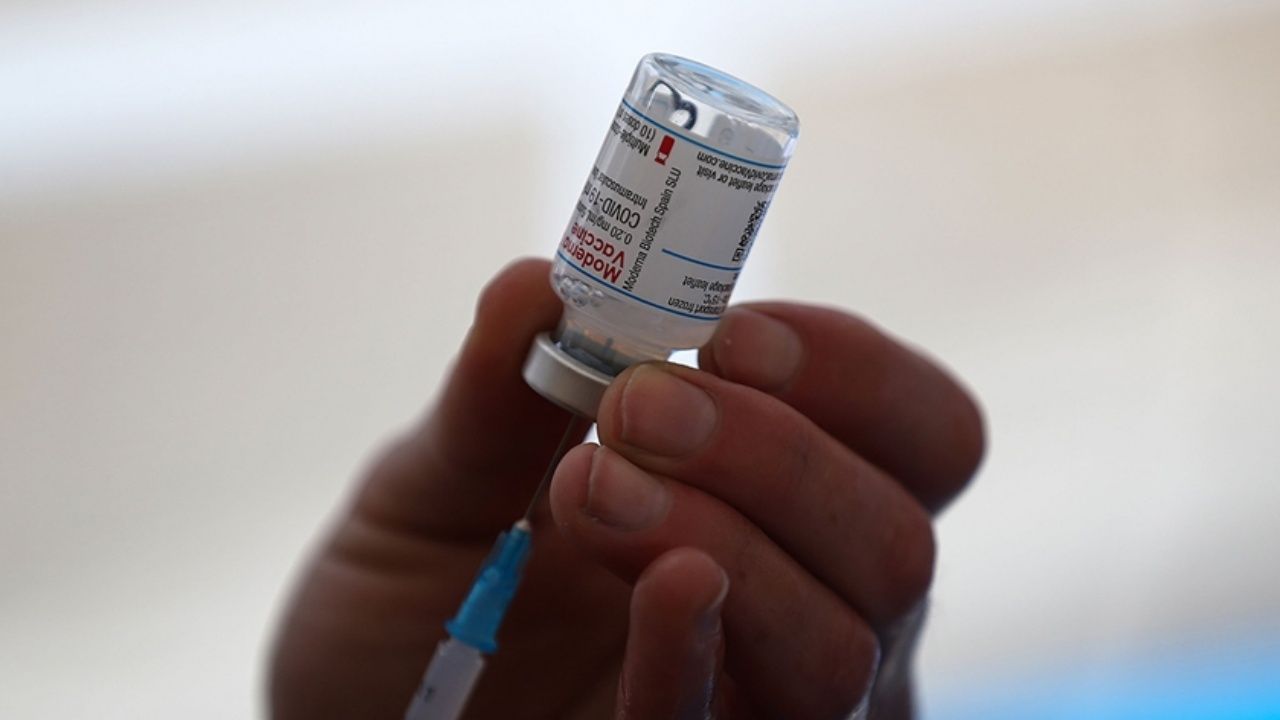 İzlanda, Moderna aşısının kullanımını durdurdu