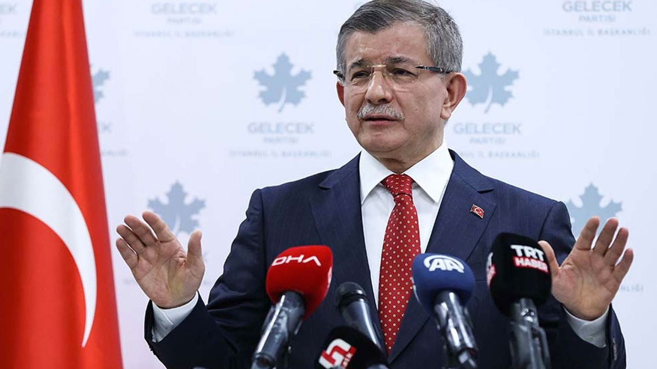 Davutoğlu'ndan Bahçeli'ye '28 Şubat' tepkisi