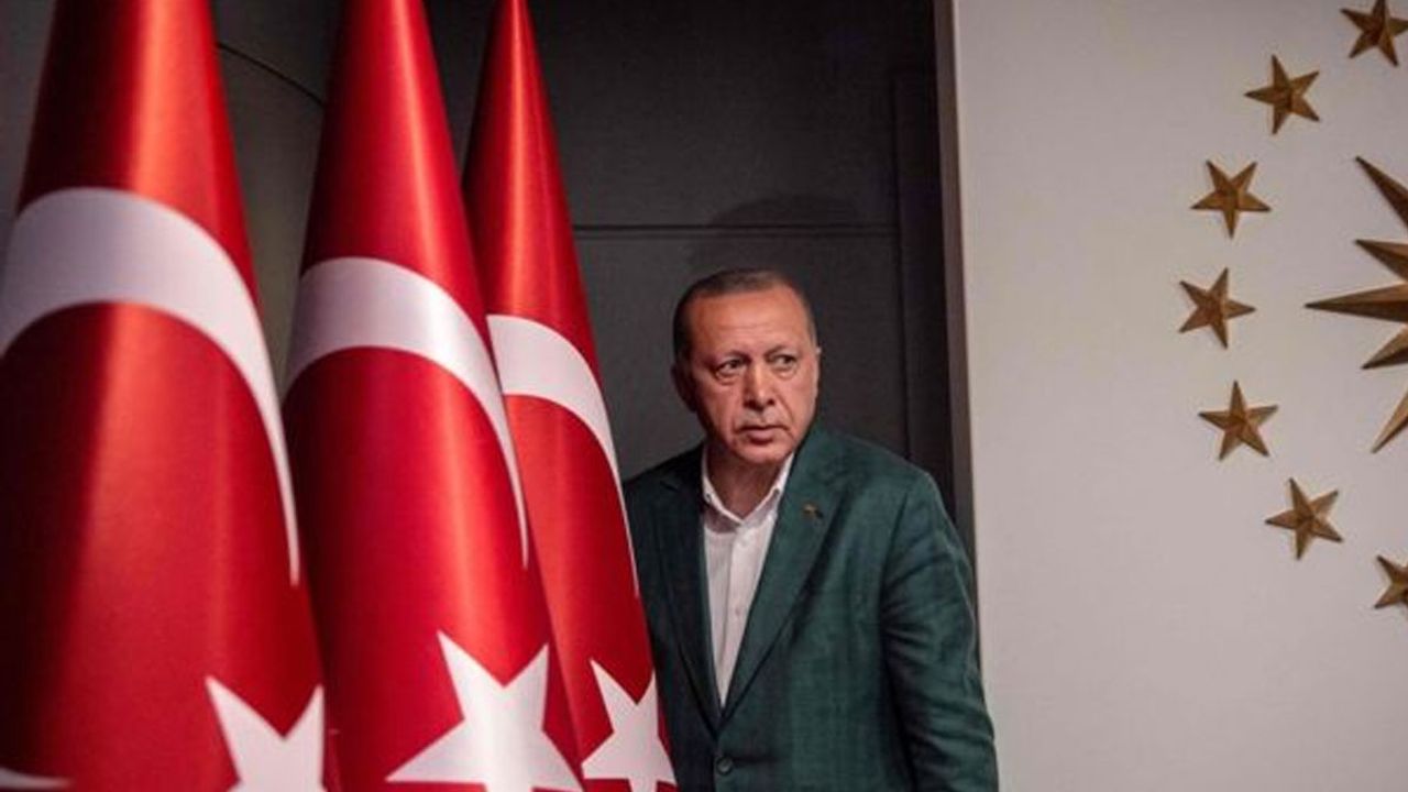 Metropoll'den 'Erdoğan' anketi: Halkın yarısından fazlası görevini yapış tarzını onaylamıyor