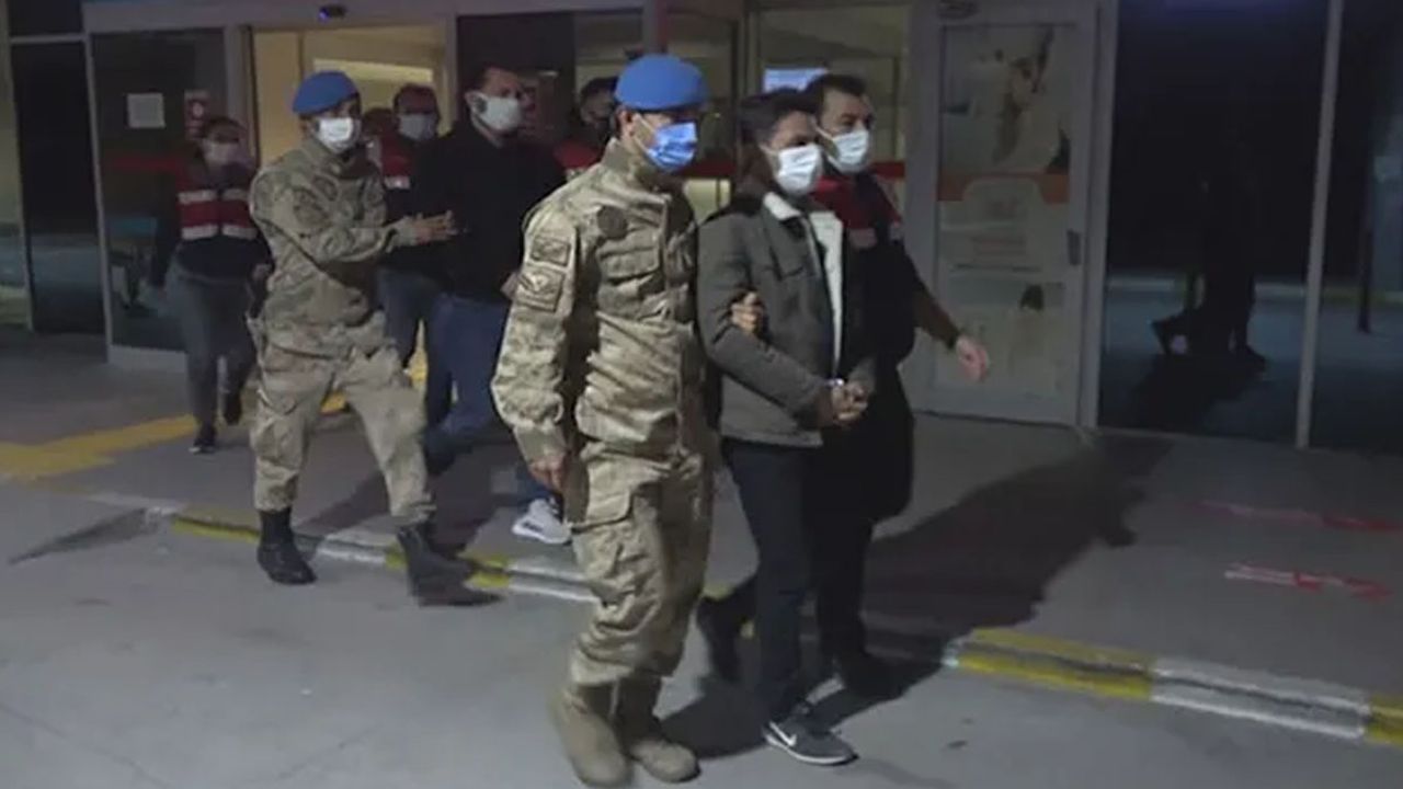 Jandarma'da 'FETÖ' operasyonu: 103 gözaltı
