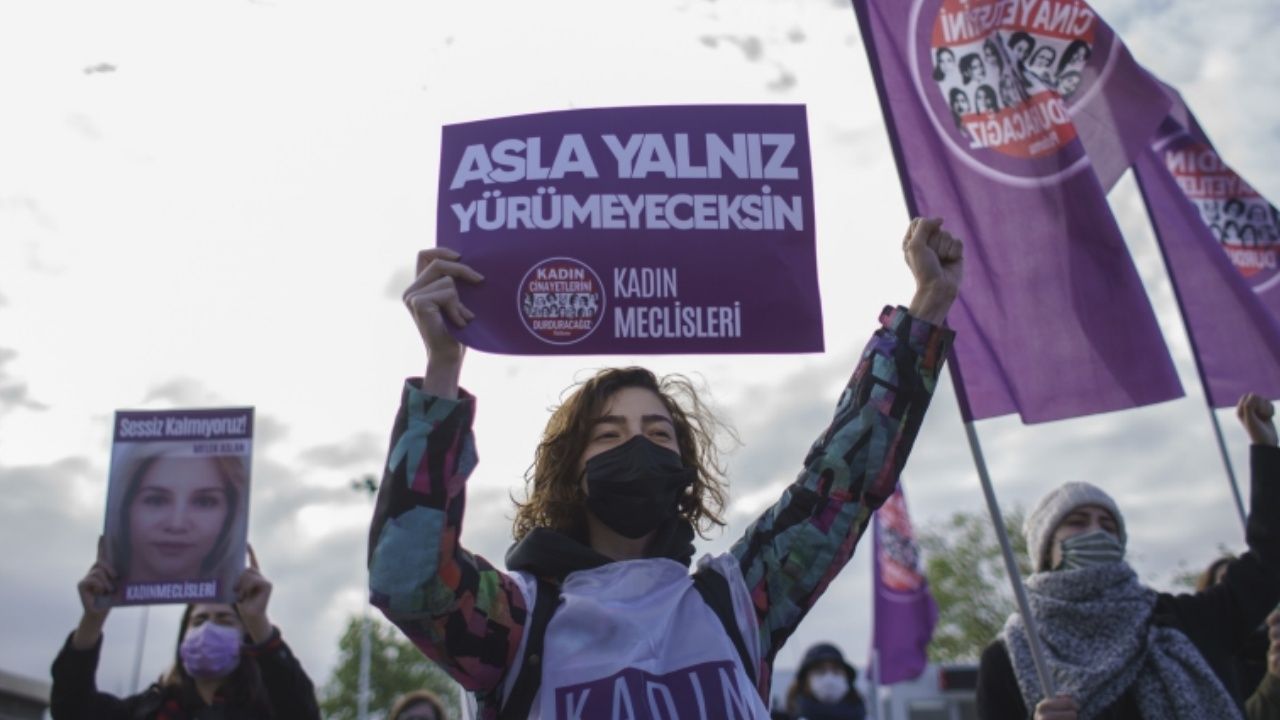 Türkiye'de her 5 kadından 1'i şiddet görüyor