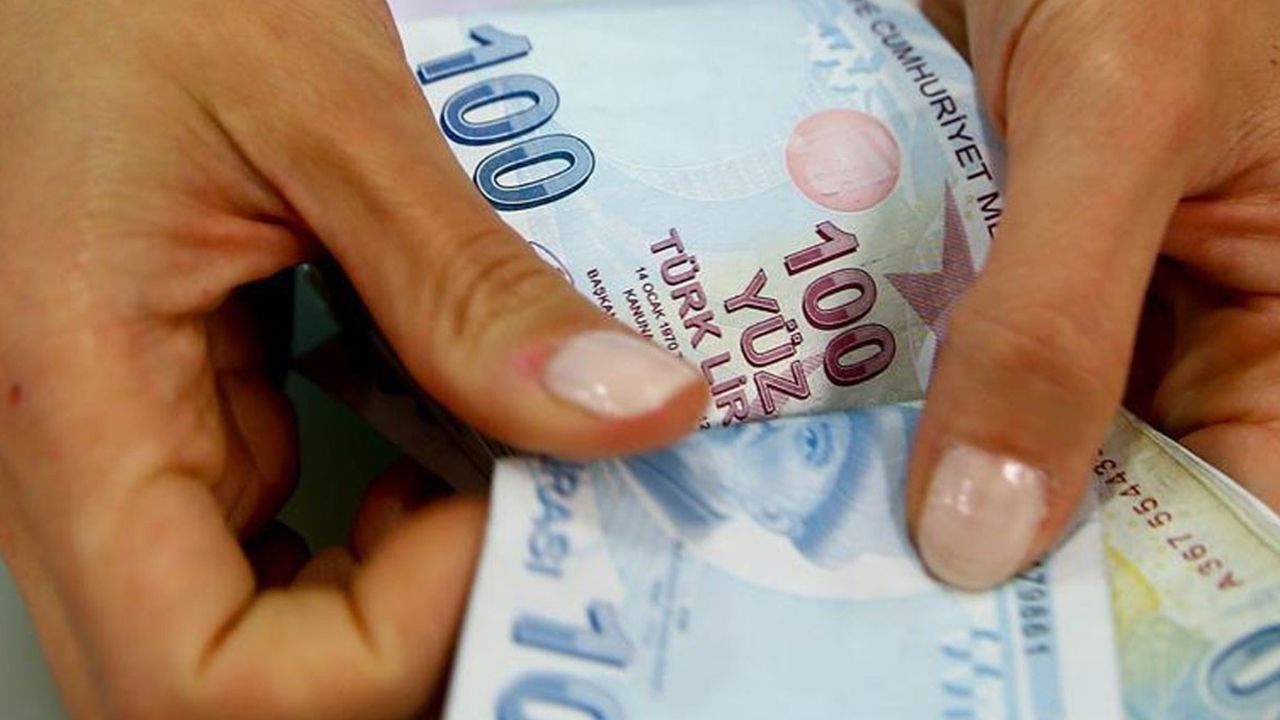 İYİ Partili Yokuş MHP'li bankamatik memurlarını açıkladı