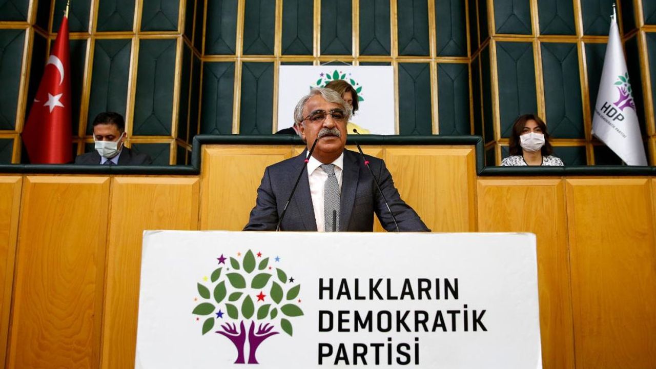 Mithat Sancar'dan muhalefete: HDP'yle bir arada görünmeme kaygısı varsa yüzleşmeliler