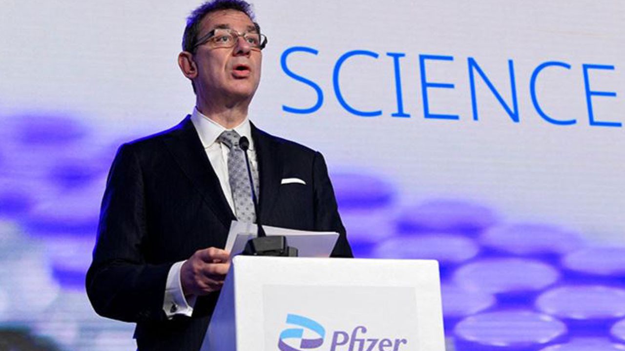 Pfizer CEO’sundan 'kısıtlama' açıklaması
