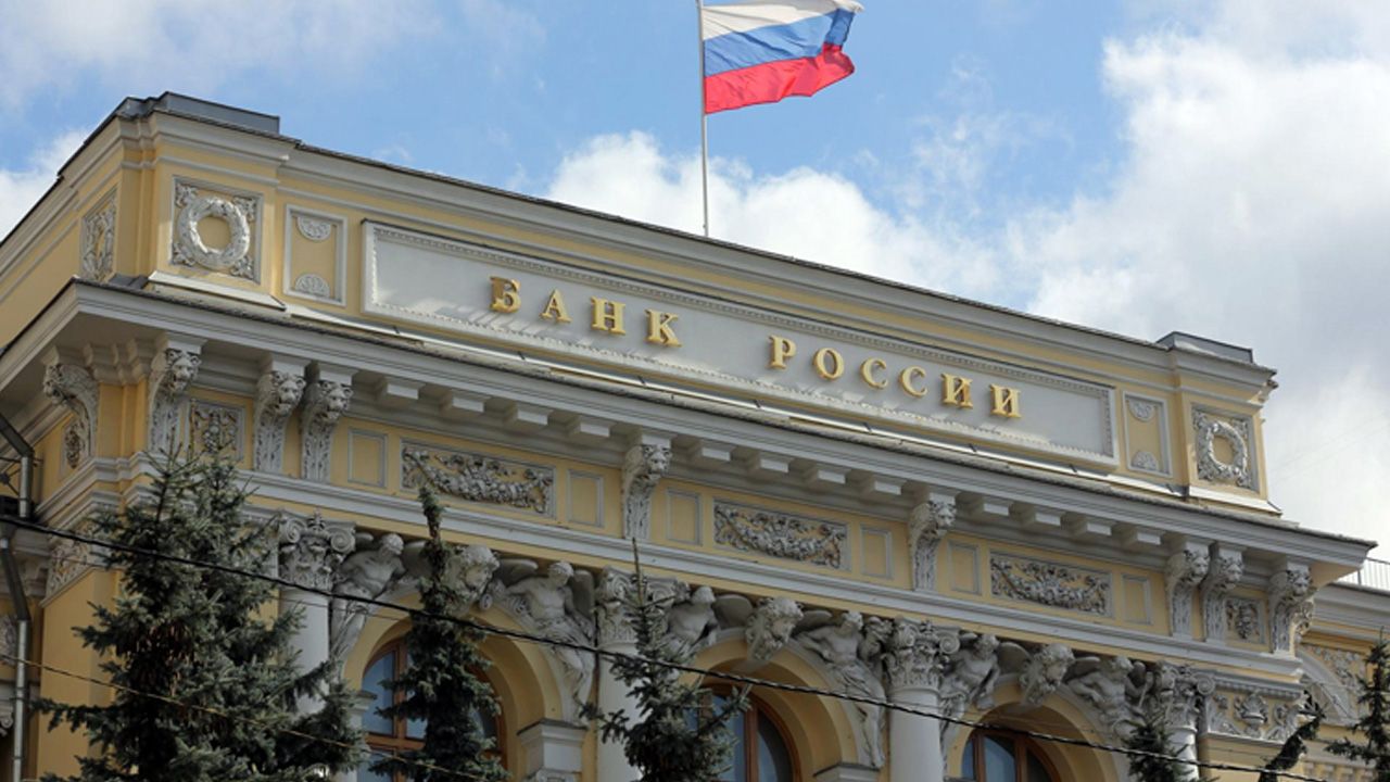 Rusya Merkez Bankası, yabancıların Rus menkul kıymetlerini satmalarını yasakladı