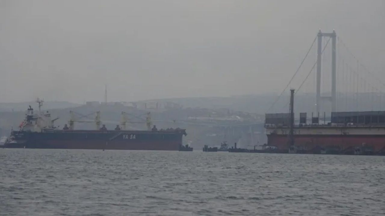 Odessa'da roket isabet eden Türk gemisi tamir için Yalova'ya getirildi