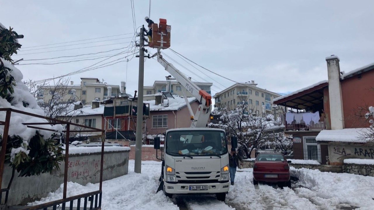 Isparta'da 36 saati geçen 'elektrik kesintisi', valilikten açıklama