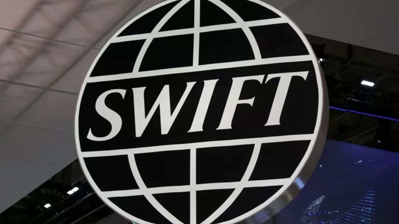 Ukrayna'nın işgali: Bazı Rus bankalarının çıkarılacağı SWIFT ödeme sistemi nedir?