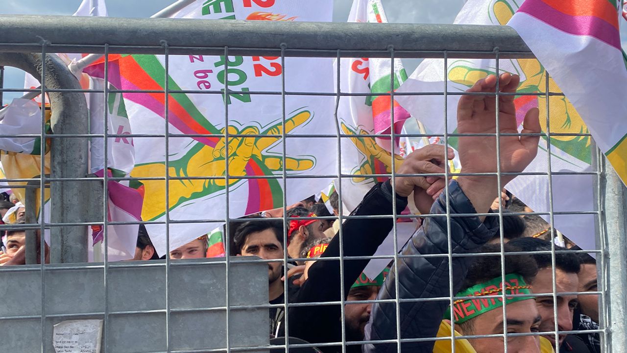 HDP'nin İstanbul'daki Newroz etkinliğinde 83 kişi gözaltına alındı
