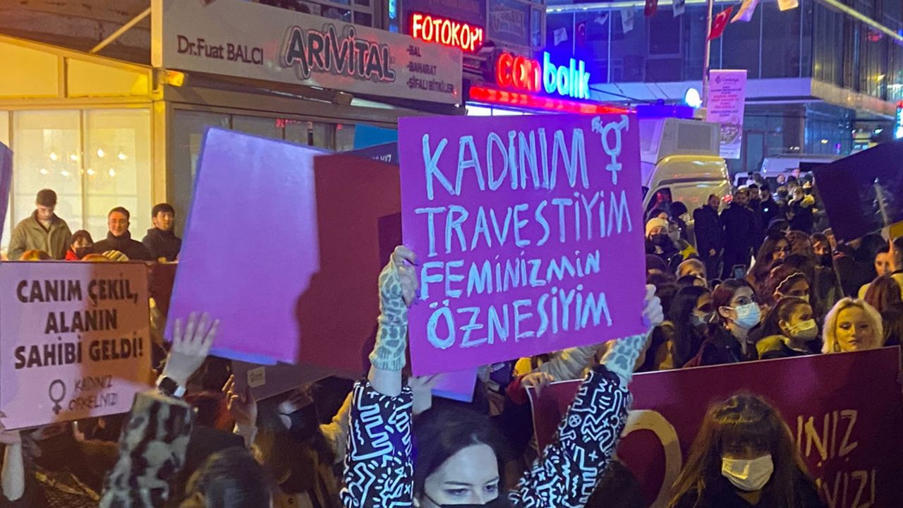 Ankara’da 8 Mart: 'Feministler savaş değil barış istiyor'