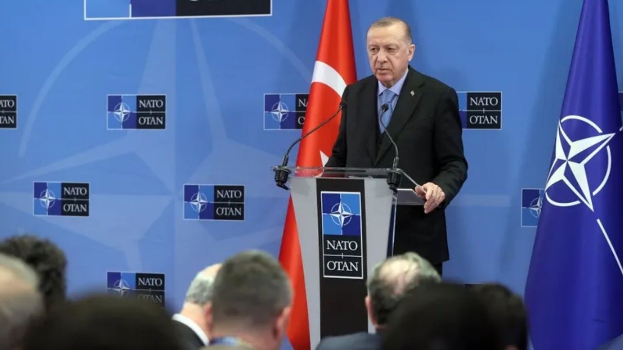 Nato zirvesinin ardından konuşan Erdoğan'dan yaptırım mesajı