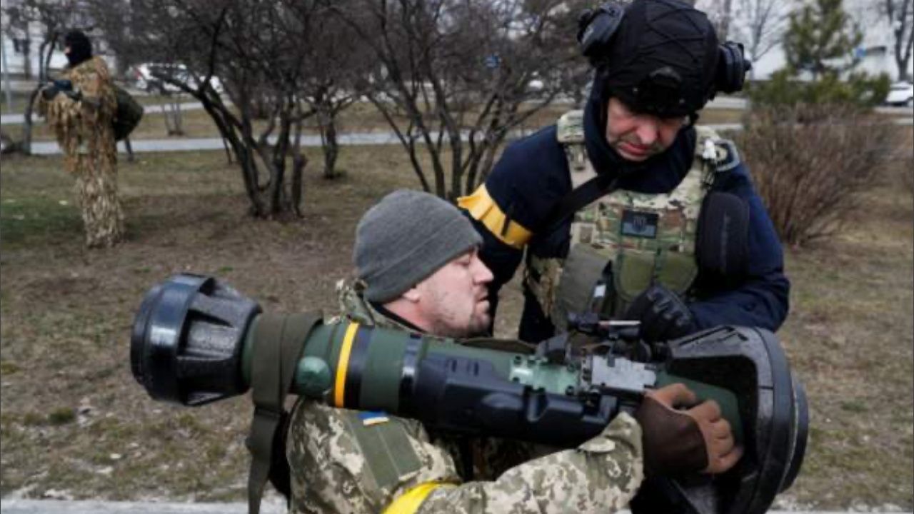 İngiltere Ukrayna'ya 4000'den fazla tanksavar füze sistemi verdiğini açıkladı