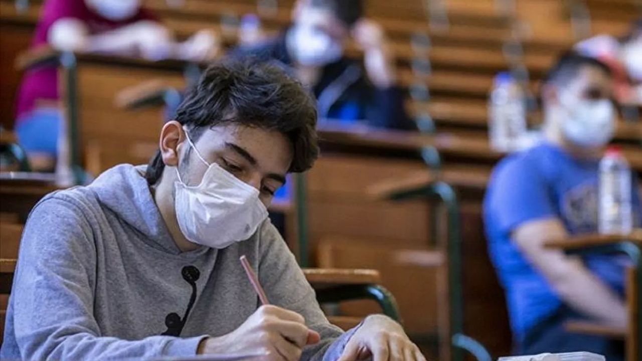 Karantina nedeniyle sınava giremeyen öğrenciler için 'mazeret sınavı' yapılacak