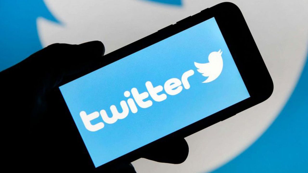 Twitter, Sputnik Türkiye çalışanlarını 'etiketledi'