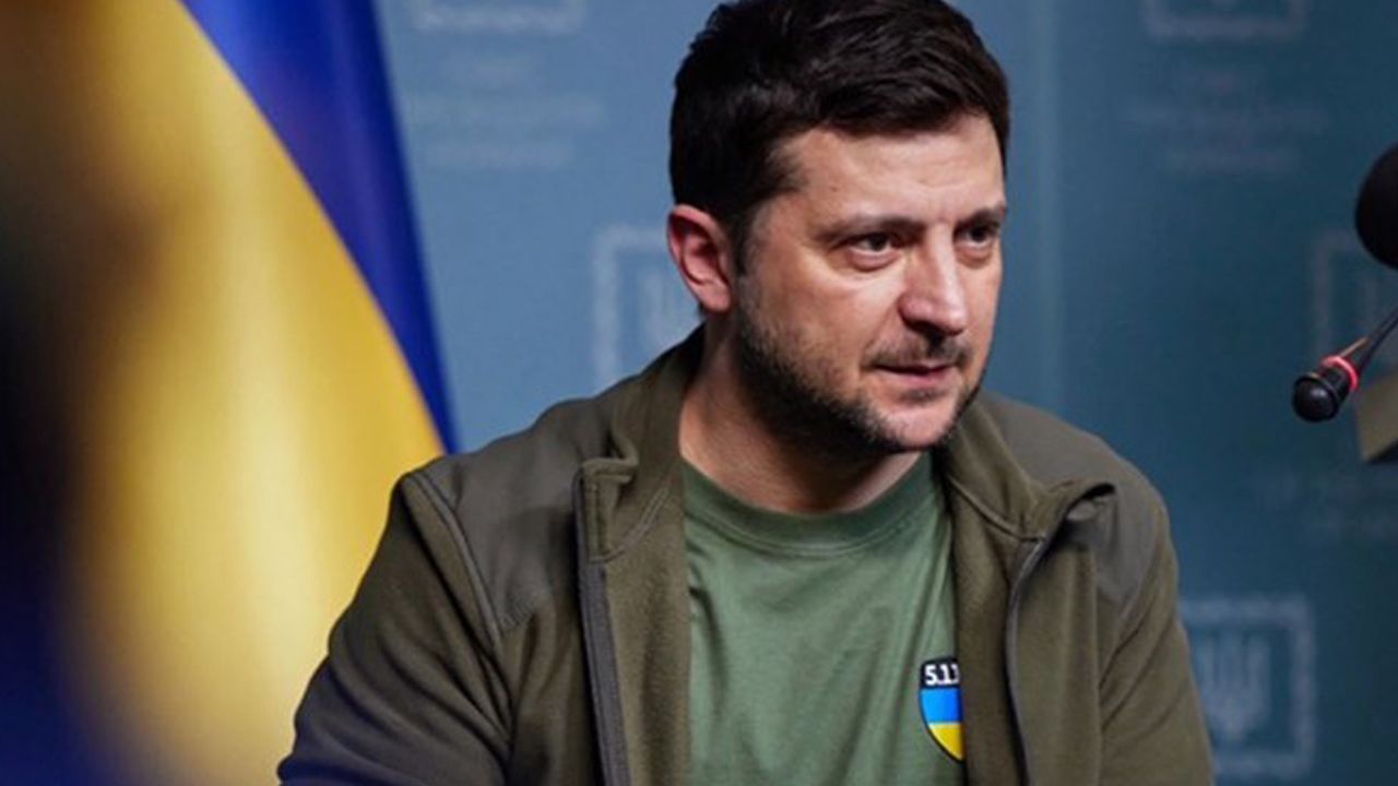 Zelenskiy: Rusya Donbass'ta taarruza başladı, kendimizi savunacağız