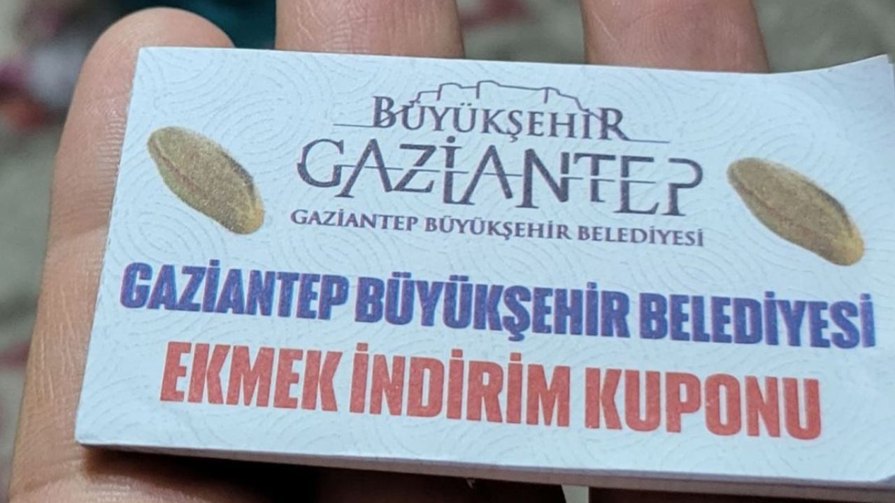 AKP'li Gaziantep Büyükşehir Belediyesi'nin "ekmek indirim kuponu"na CHP'den tepki: Bu ekmek karnesidir
