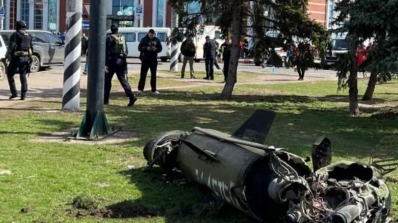 Ukrayna'da tren istasyonuna füze saldırısı: Ölü sayısı 50'ye yükseldi
