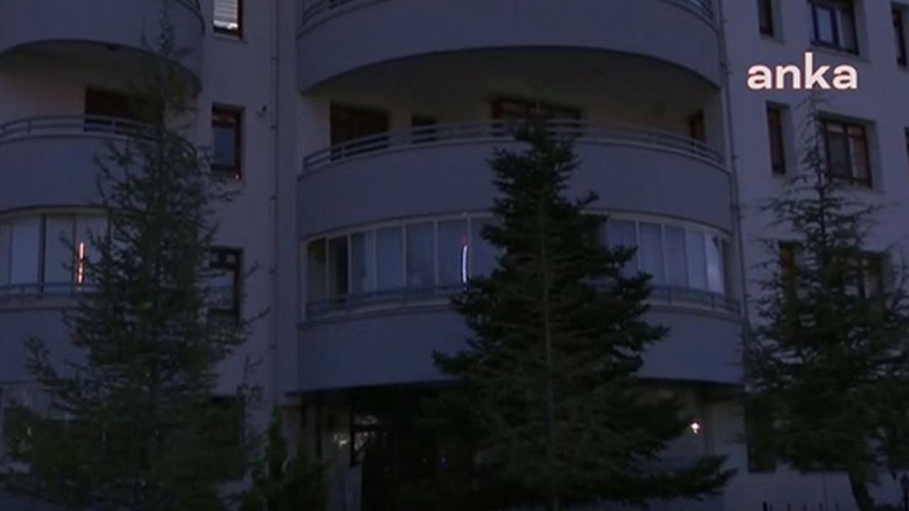 Kılıçdaroğlu'na apartmandaki komşuları mum yakıp destek verdi
