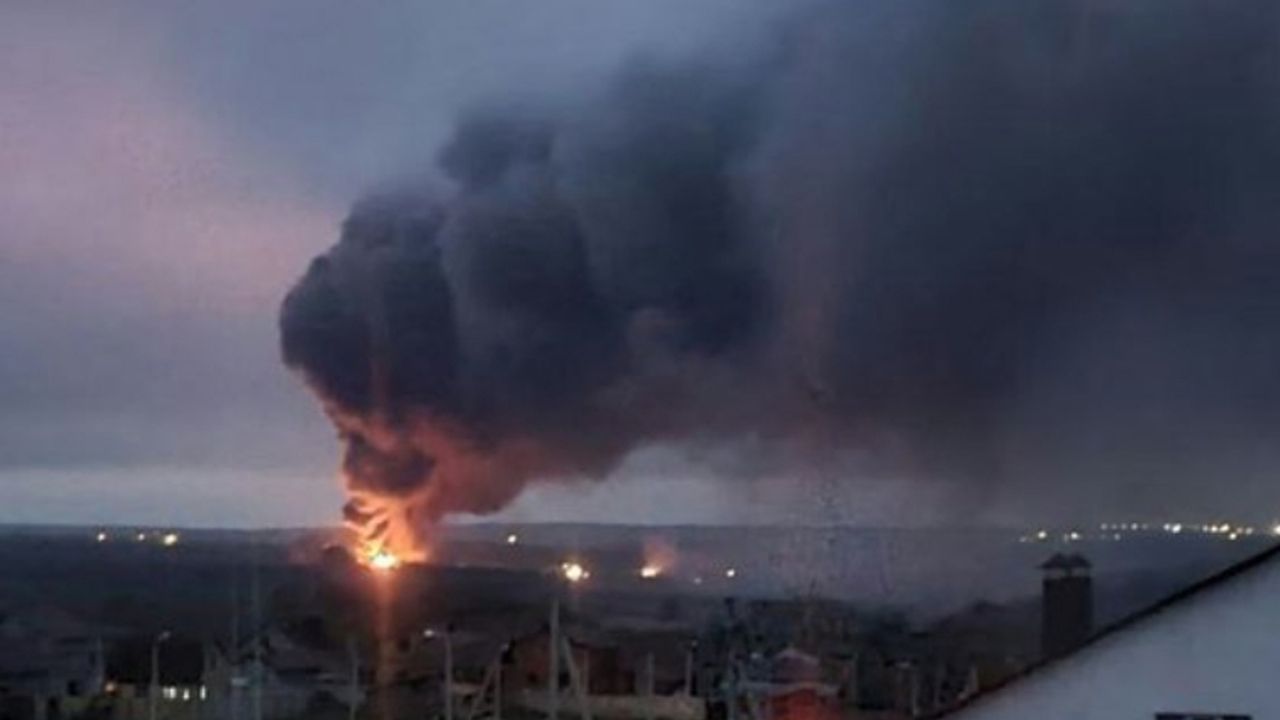 Rusya'nın Ukrayna sınırı yakınlarındaki mühimmat deposunda yangın