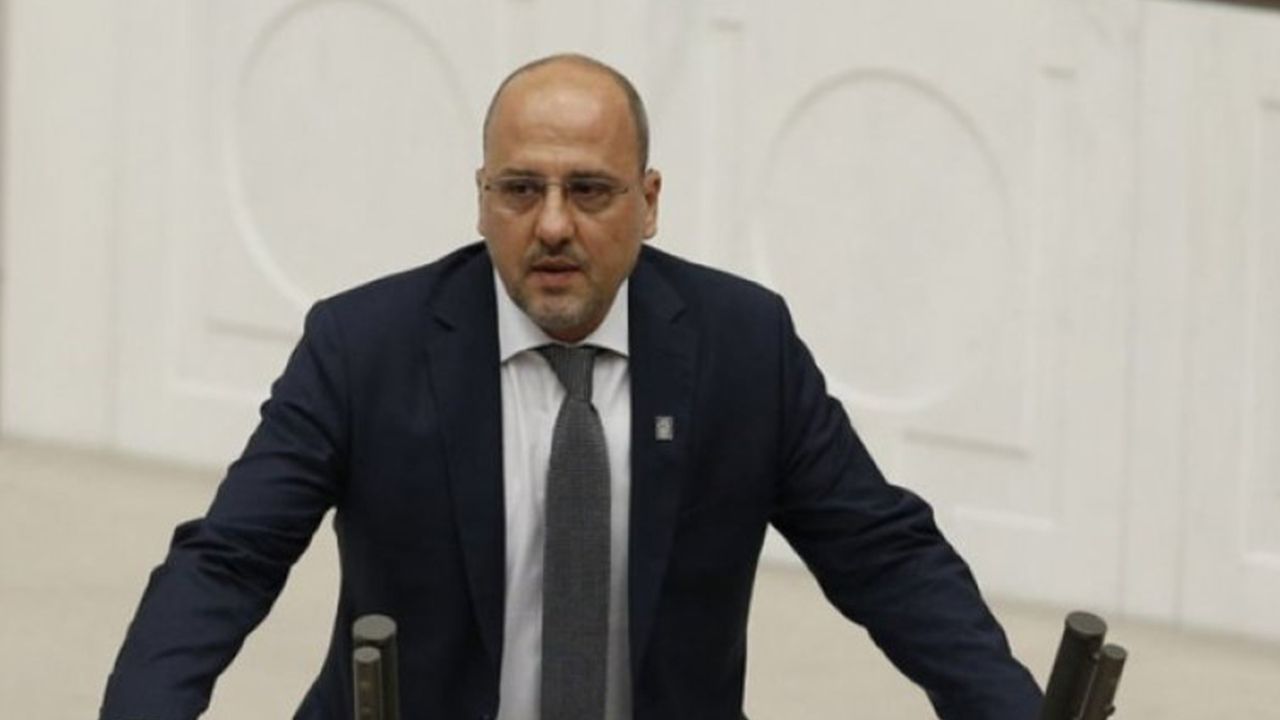 Ahmet Şık'tan iktidara: Ne haysiyetiniz ne utanmanız var