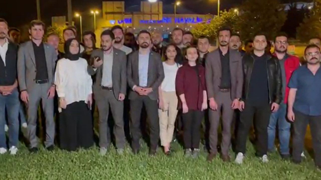 İyi Parti Gençlik Kolları Atatürk Havalimanı'ndan seslendi