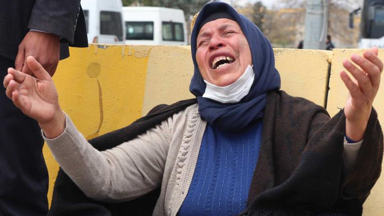 Emine Şenyaşar 'hakaret' suçundan hakim karşısına çıktı: Çocuklarımı kim öldürdü?