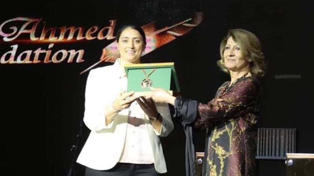 Demirtaş'a İbrahim Ahmed 2022 Onur Ödülü verildi