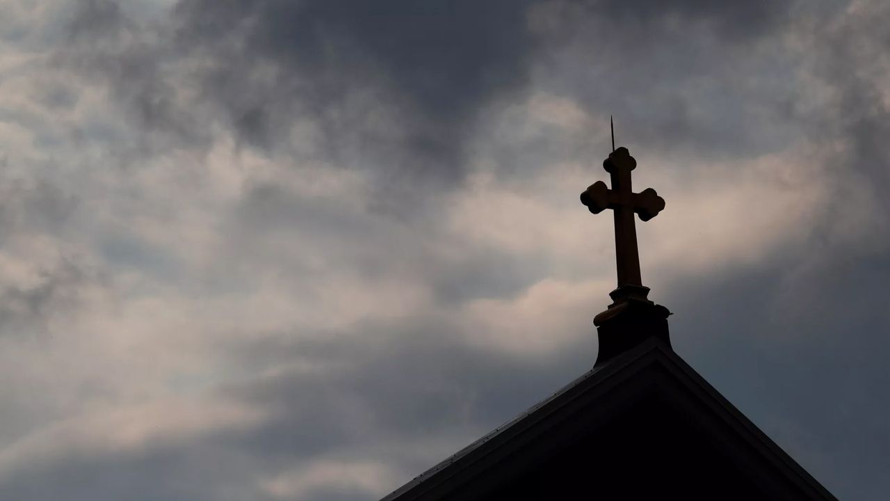 ABD'de Katolik kilisesi, 121,5 milyon dolar cinsel istismar tazminatı ödeyecek