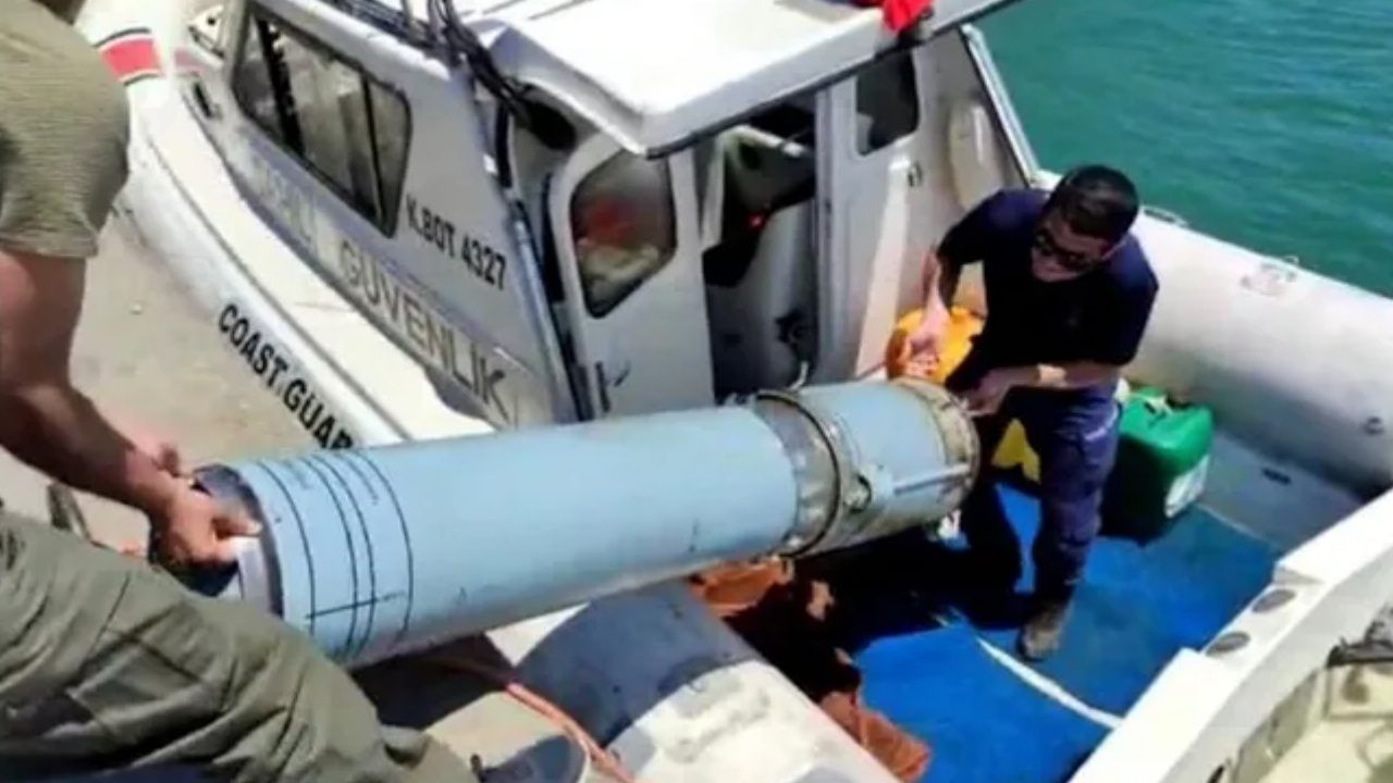 Samsun’da denizde Rus yapımı roket motoru bulundu