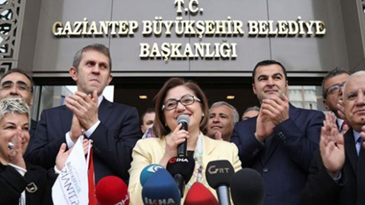 AKP’li Belediyeden 'dekoratif' aydınlatmaya 2,5 milyon TL