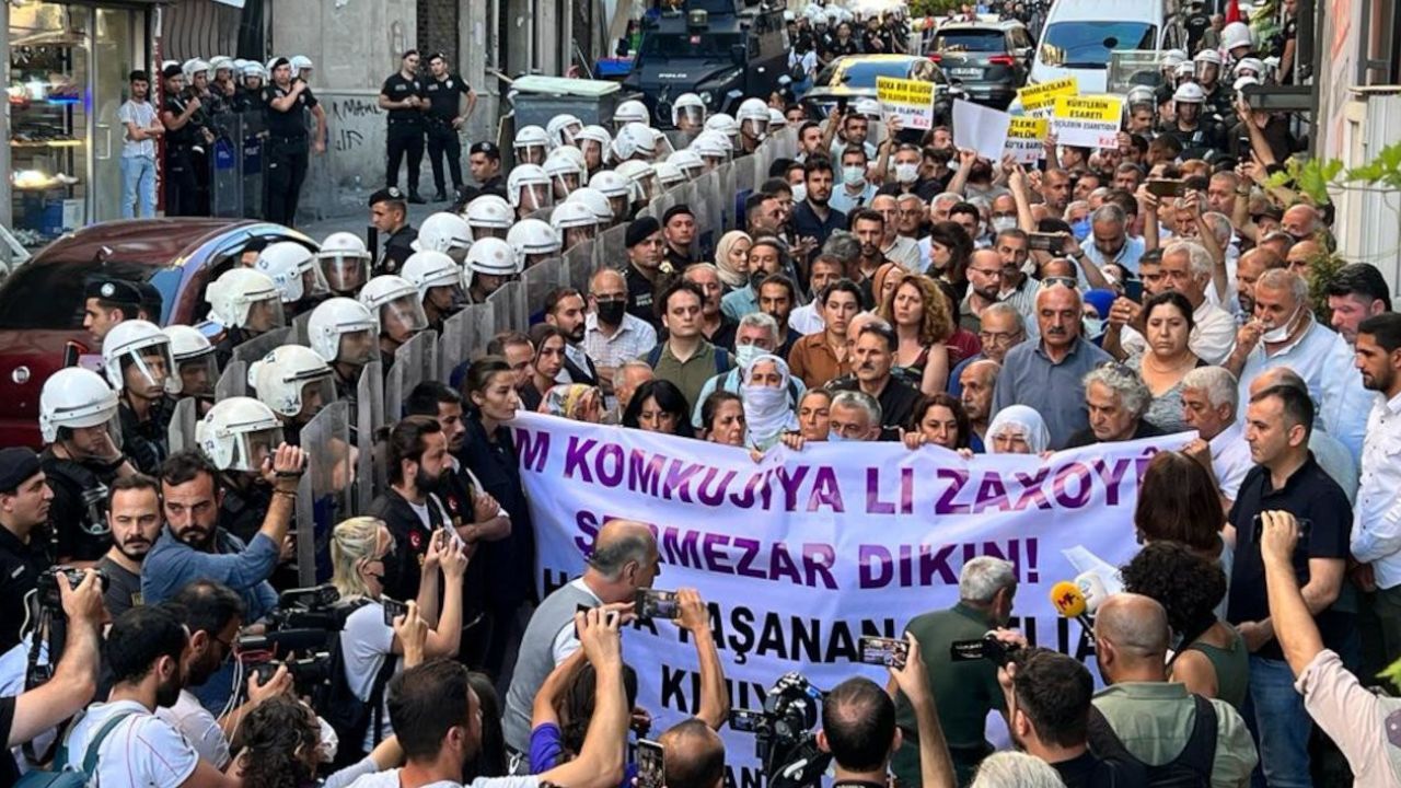 HDP İstanbul İl Binası'na 'Zaho protestosu' ablukası