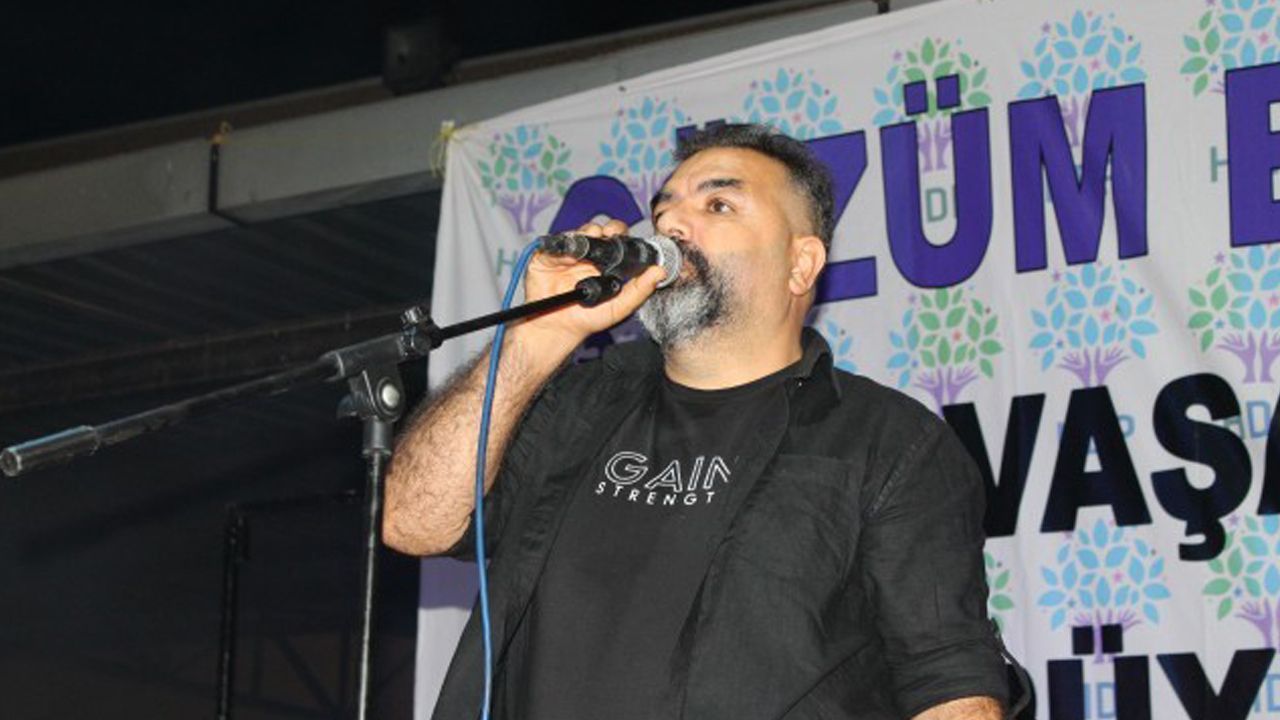 Kürtçe şarkı söyleyen Kadir Çat gözaltına alındı