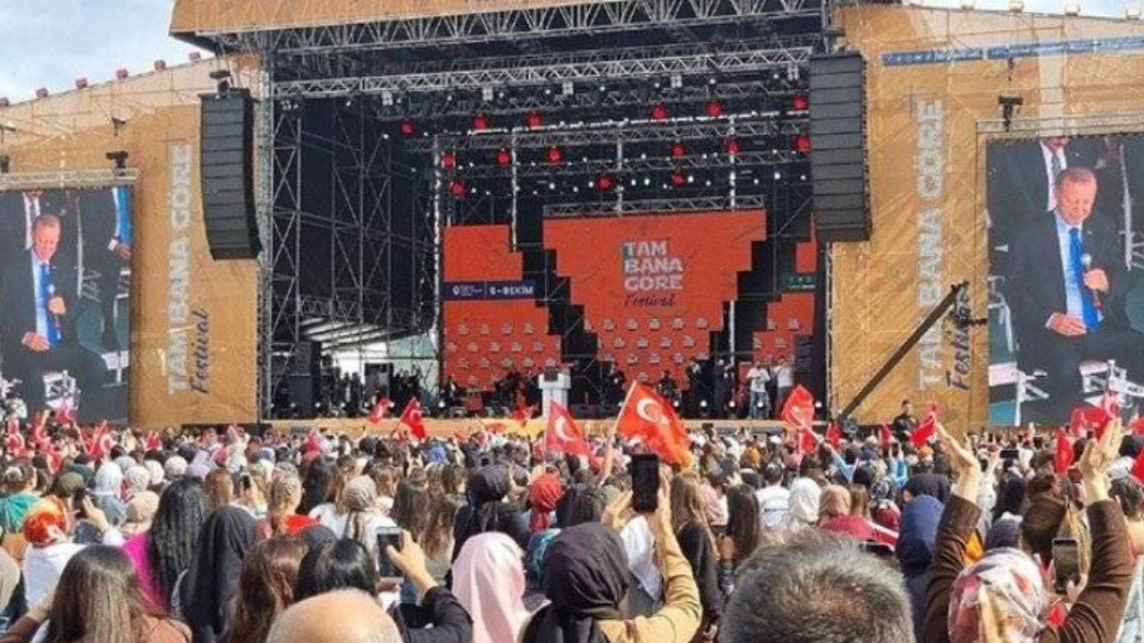 AKP'nin festivaline bazı öğrenciler tarih gezisi diye götürülmüş
