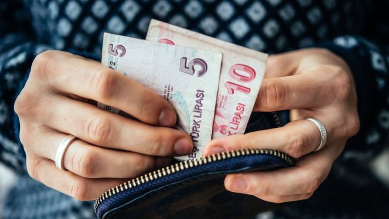 Araştırma: Türkiye, 2023'te maaşların reel bazda en çok azalacağı üçüncü ülke