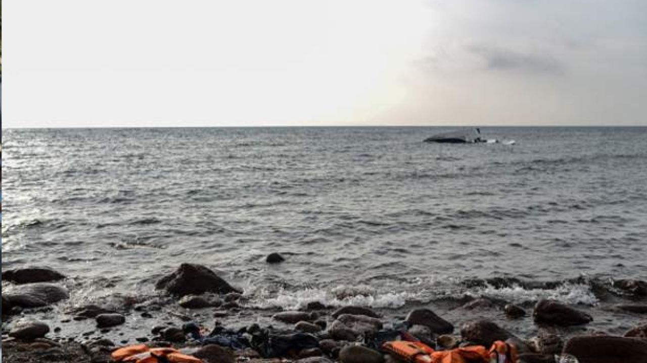 Ege Denizi’nde göçmen teknesi battı, en az 16 kadın göçmen hayatını kaybetti